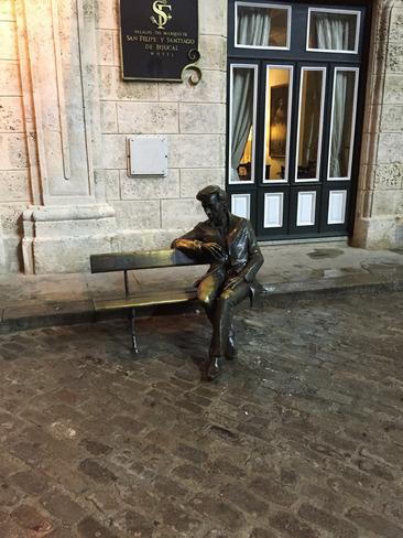 [Translate to English:] Statue von Frédéric Chopin in Havanna