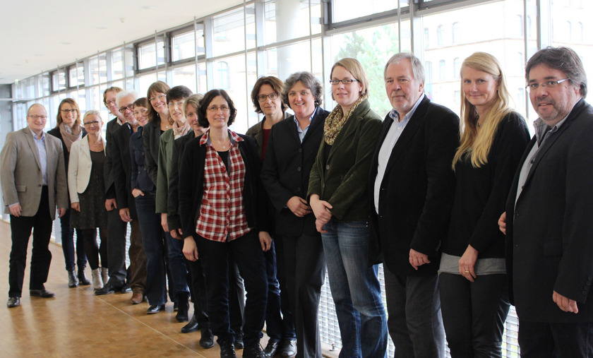 Intensiv diskutierten die Wissenschaftlerinnen und Wissenschaftler beim Status-Seminar des Forschungsschwerpunktes mit Graduiertenförderung  „Versorgung während Schwangerschaft, Geburt und Wochenbett“ (IsQua).