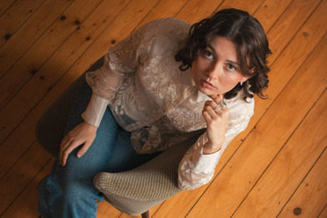 Lea Roth (Indie-Folk/Pop) 