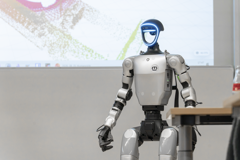 Ein humanoider Roboter 