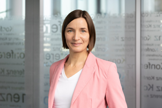 Annette Heiser