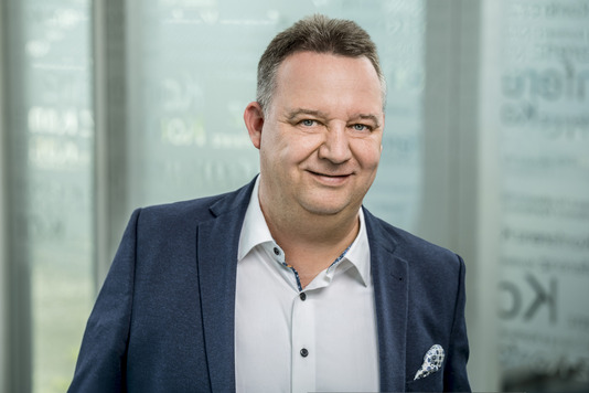 Stefan Kniefert