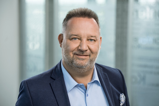Stefan Kniefert