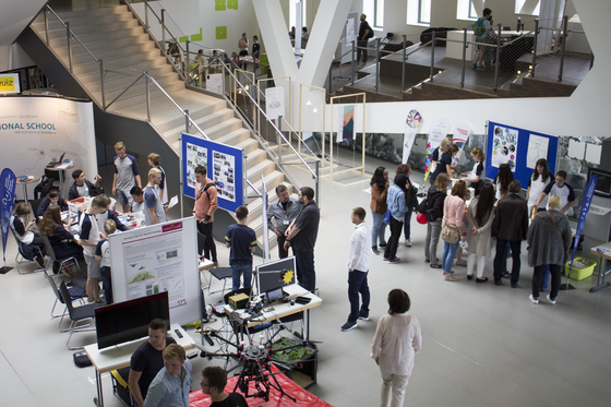 Forschungsbereich "Gender und Diversity" mit dem Projekt "Erfolgreich ins Studium!" und dem SFZ Osnabrück auf der OCN (Foto: Carina Sander) Forschungsbereich "Gender und Diversity" mit dem Projekt "Erfolgreich ins Studium!" und dem SFZ Osnabrück auf der OCN (Foto: Carina Sander)