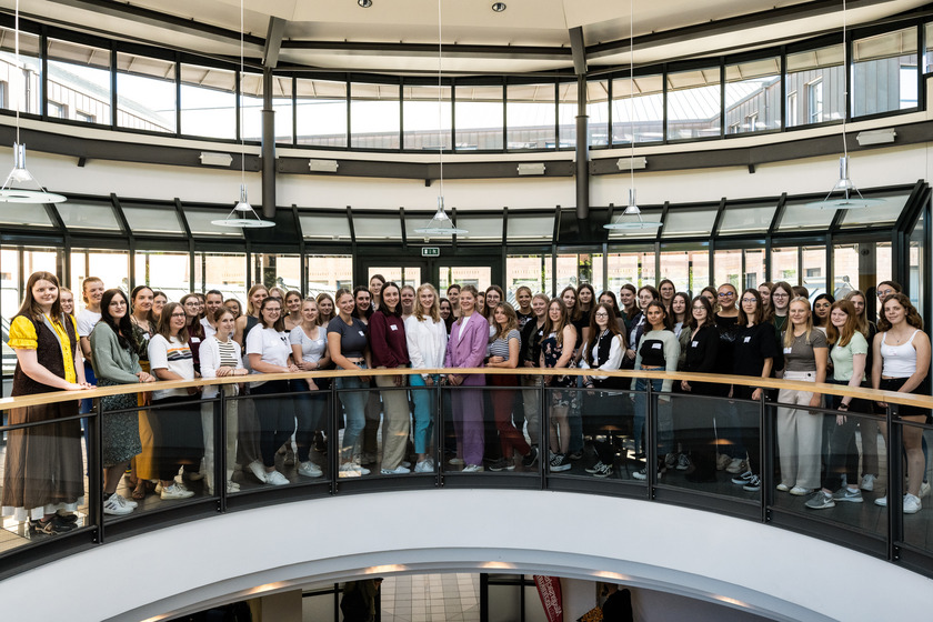 Gruppenfoto von jungen Frauen