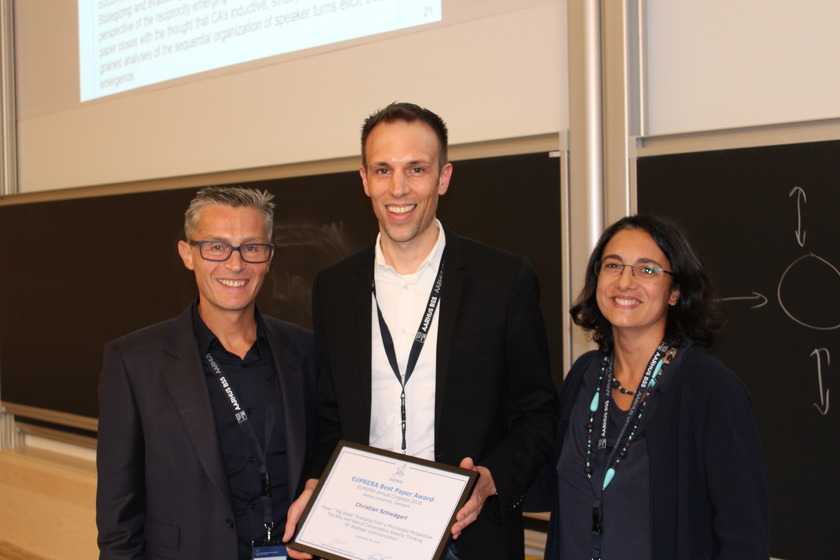 Von links: Ralph Tench (Präsident der EUPRERA), Preisträger Prof. Dr. Christian Schwägerl, Stefania Romenti (Vorsitzende des wissenschaftlichen Kommitees der EUPRERA) (Foto: EUPRERA)