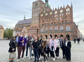 Gruppenfoto von der Exkursion Stralsund